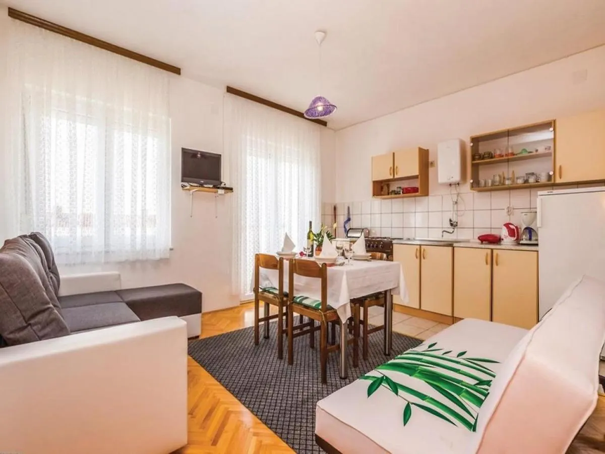 Apartmani Olga Jadranovo Apartment